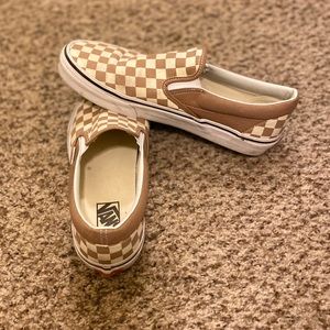 LIKE NEW Cream checkered Vans sz 9